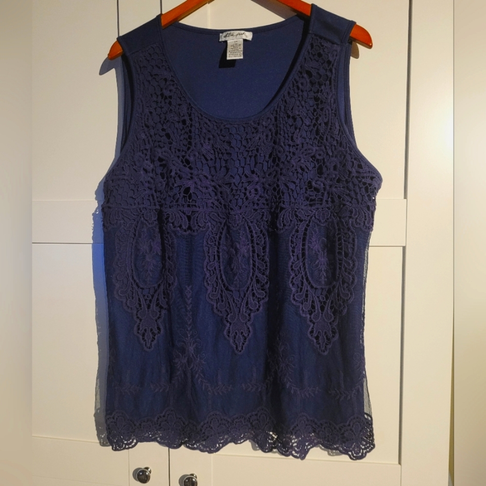 Ultra Pink Deep Purple Lace Tank Top - Plus